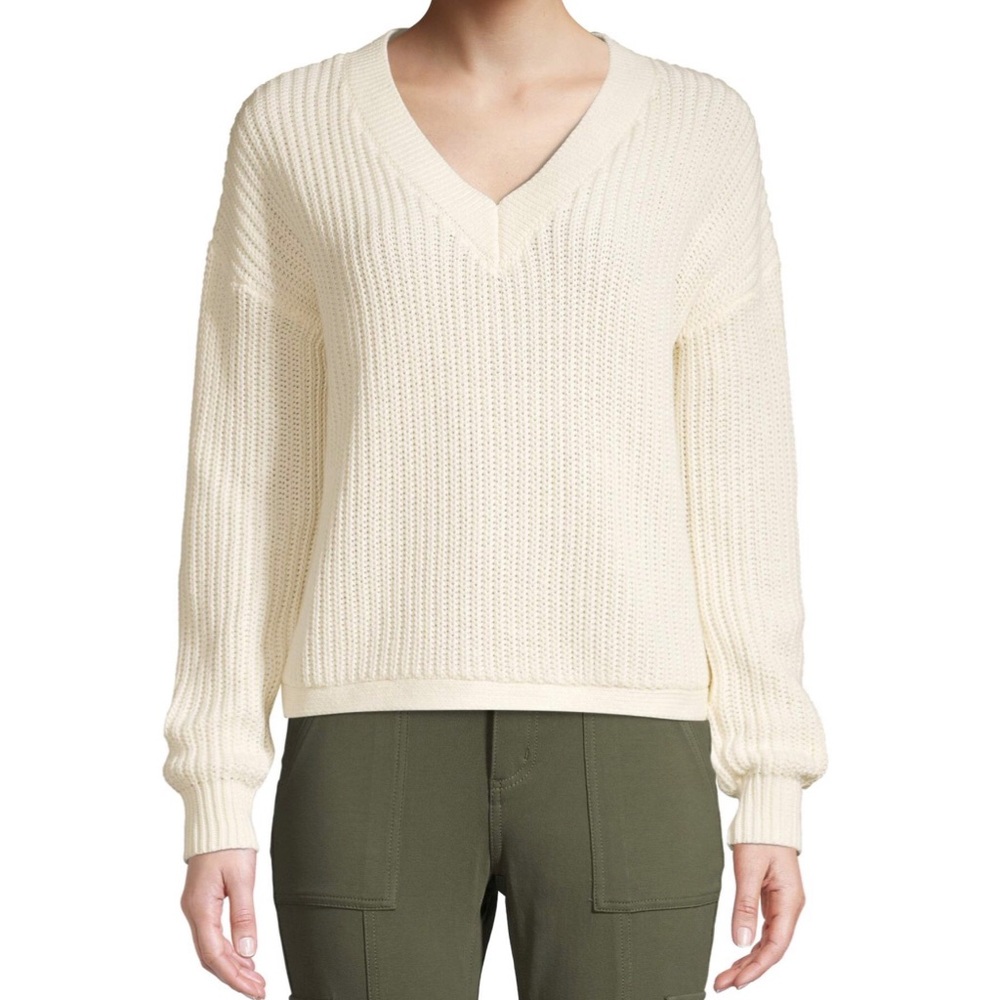 🛍 V Neck Sweater 🛍